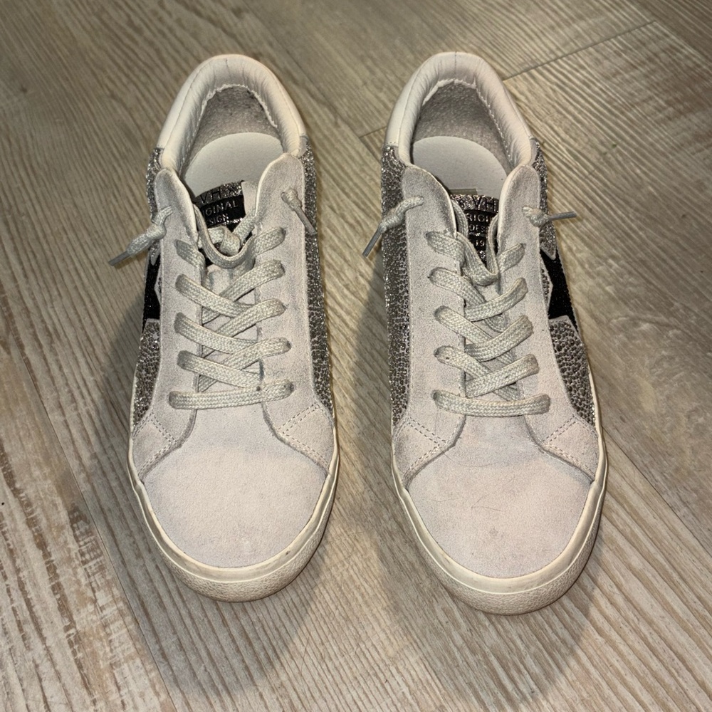 Vintage Havana Gray and Black Sneakers with star